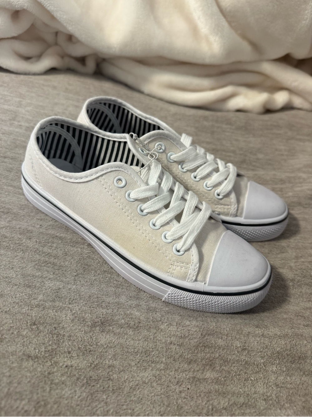Classic Low-Top Canvas Sneakers in Off-White